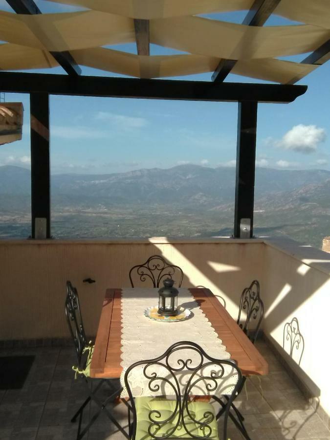 Casa Vacanze "Un Sogno Nel Blu'" Baunei Buitenkant foto